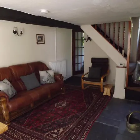 18th Century Character Cottage, Broughton-in-furness 別荘 *